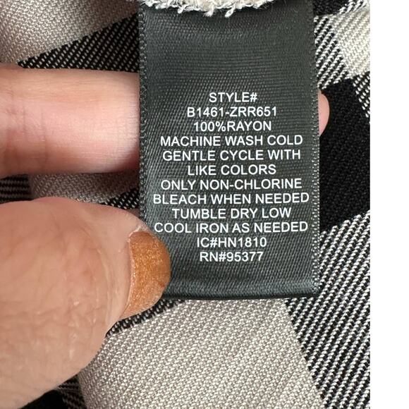 Sanctuary plaid long sleeves front crossed top size small - Picture 4 of 11